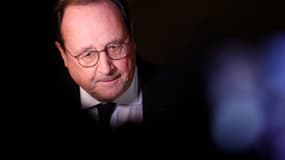 L'ancien président de la République François Hollande à la sortie de l'Élysée après avoir rencontré Emmanuel Macron, le 6 mars 2024.