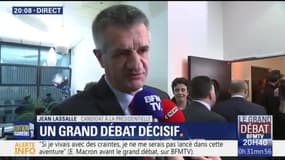 Lassalle arrive en retard pour le débat: "Maman a mis 8 jours à me mettre au monde"