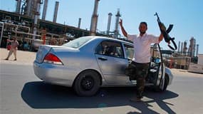 Les insurgés libyens ont pris jeudi le contrôle de la raffinerie de Zaouïah (photo), l'une des dernières sources d'approvisionnement en carburant des forces de Mouammar Kadhafi. Les combats de mercredi dans le secteur de Zaouïah ont fait neuf morts et 45