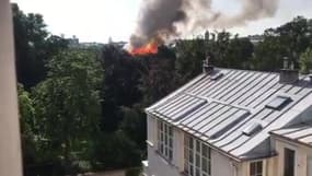 Un incendie se déclare près de Matignon à Paris - Témoins BFMTV