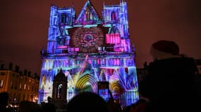 La cathédrale Saint-Jean, durant la Fête des Lumières 2021.