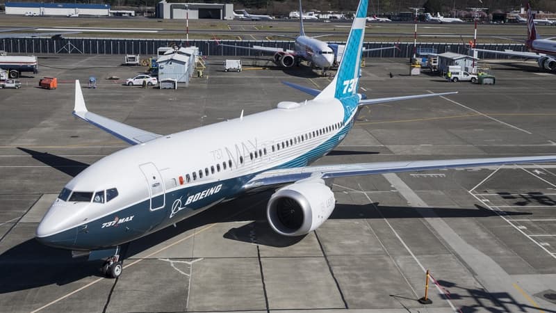 Boeing, surfant sur la hausse du trafic aérien mondial, prévoit toujours de livrer entre 810 et 815 appareils civils en 2018.