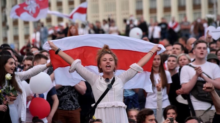 Manifestation devant le siège du gouvernement, le 14 août 2020 à Minsk, au Bélarus