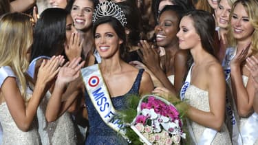 Iris Mittenaere lors de son sacre Miss France en 2016