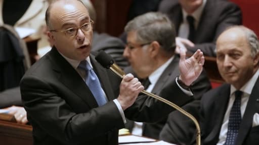 Bernard Cazeneuve, le ministre du Budget, minimise les hausses d'impôts en 2014