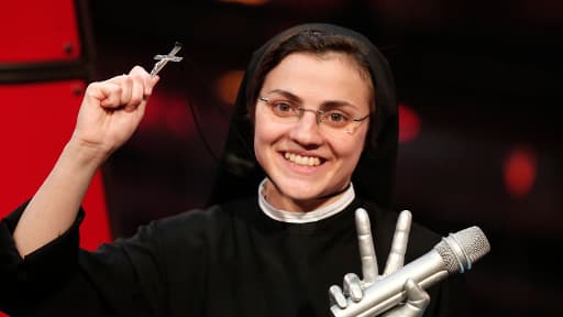 Soeur Cristina, une religieuse sicilienne, a remporté jeudi la version italienne du concours de chant télévisé The Voice.