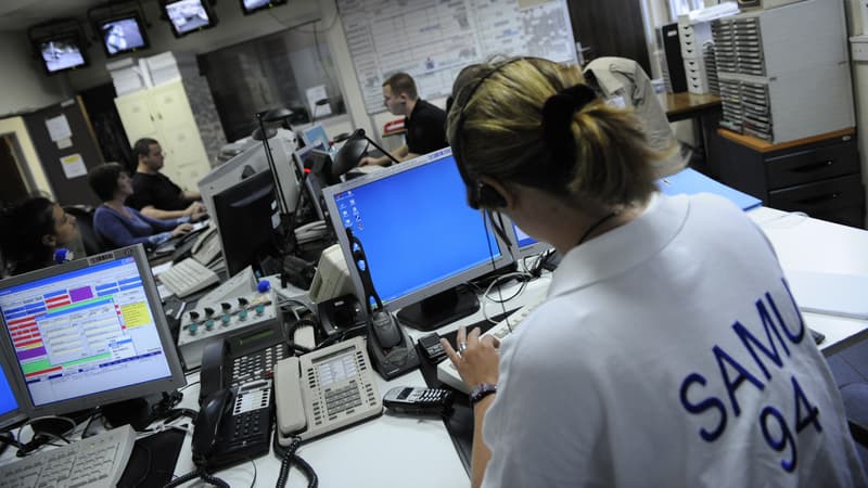 Un centre d'appel du Samu à Créteil