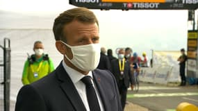 Emmanuel Macron sur la 17e étape du Tour de France ce mercredi.