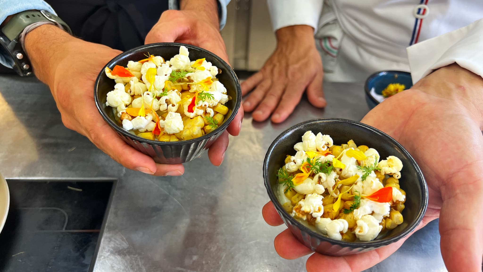 Cocotte de chou-fleur, œuf et pop-corn du chef lyonnais Anthony Bonnet.