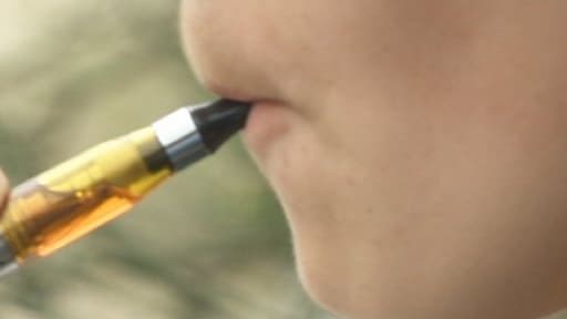 Les jeunes sont séduits par l'éventail de goûts de la cigarette électronique