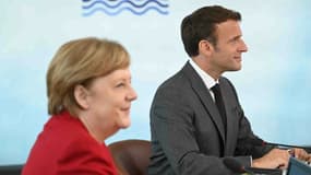 La chancelière allemande Angela Merkel et le président français Emmanuel Macron lors du sommet du G7 à Carbis Bay, le 11 juin 2021 en Cornouailles