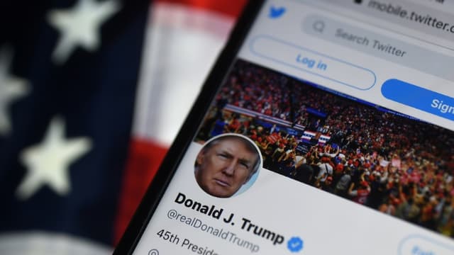 Le compte Twitter du président américain Donald Trump, le 10 août 2020 à Arlington, en Virginie.