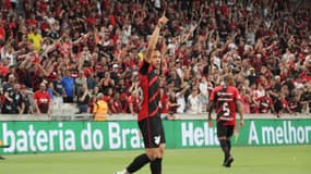 Vitor ROQUE
