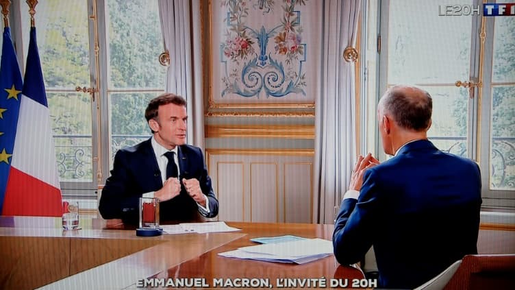 Emmanuel Macron lors de son entretien au 20 heures de TFI, le 15 mai 2023