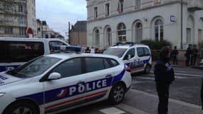 Un homme a agressé trois policiers samedi à Joué-lès-Tours, avant d'être abattu.
