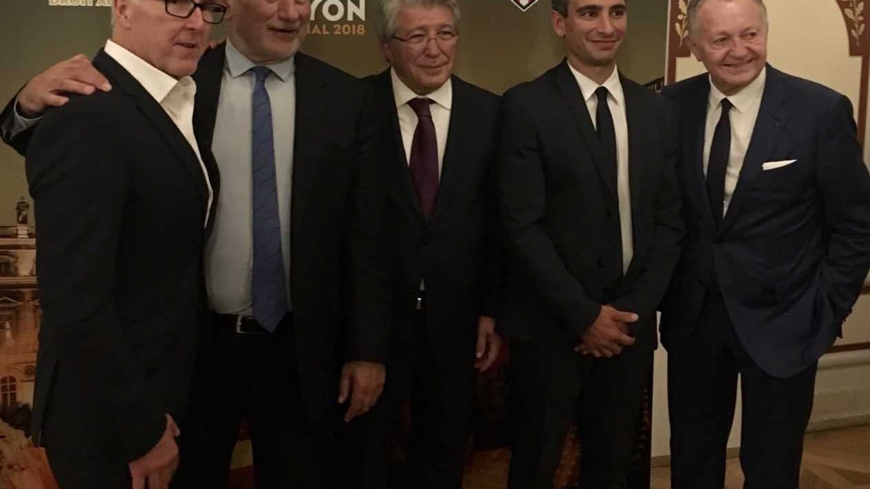 Aulas mort de rire avec Eyraud et McCourt à la mairie de Lyon Aulas mort de rire avec Eyraud et McCourt à la mairie de Lyon