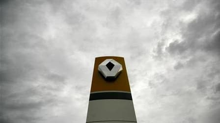 Les soupçons d'espionnage industriel ayant conduit à la mise à pied de trois cadres de Renault sont qualifiés de "graves" par la direction et le ministre de l'Industrie. "C'est toute la question de la protection de notre secret industriel, de notre innova