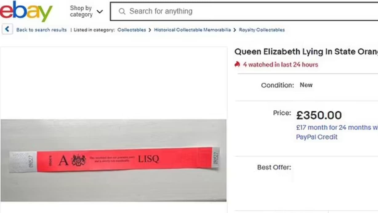 Bracelet de papier permettant d'accéder au cercueil de la reine, mis en vente sur eBay.
