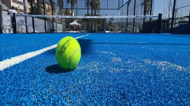Un court de padel au Nice LTC
