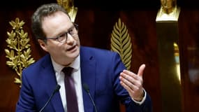 Le président du groupe Renaissance Sylvain Maillard lors d'un débat à l'Assemblée nationale à Paris le 6 février 2023