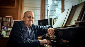 Le pianiste de jazz Martial Solal en novembre 2018 chez lui à Chatou dans les Yvelines