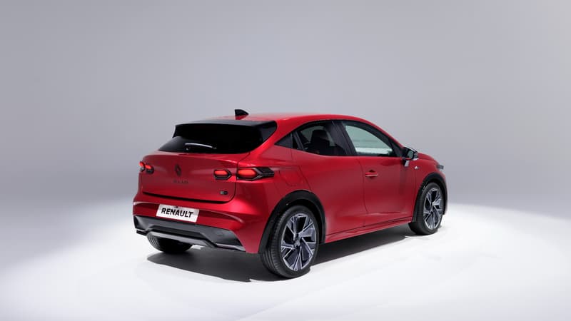 "Je vois du Ford, Mazda et Peugeot...", "les pires feux arriÃ¨re de la marque": le design de la...