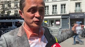 Bekhir Cihan, chauffeur de taxi, à Paris le 20 mai