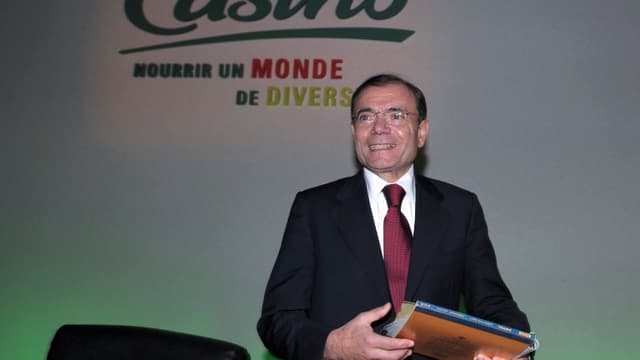 Casino et son patron Jean-Charles Naouri s'offrent du temps