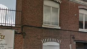 Le corps de la jeune femme a été retrouvé dans son appartement, situé au rez-de-chaussée de cet immeuble à Tourcoing. 