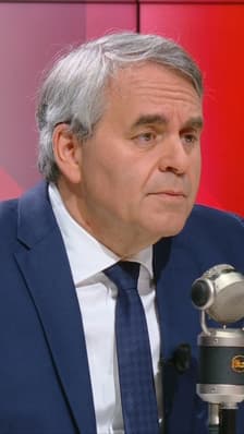 "Éric Ciotti, dehors!": Xavier Bertrand demande la démission du président LR après son alliance avec le RN