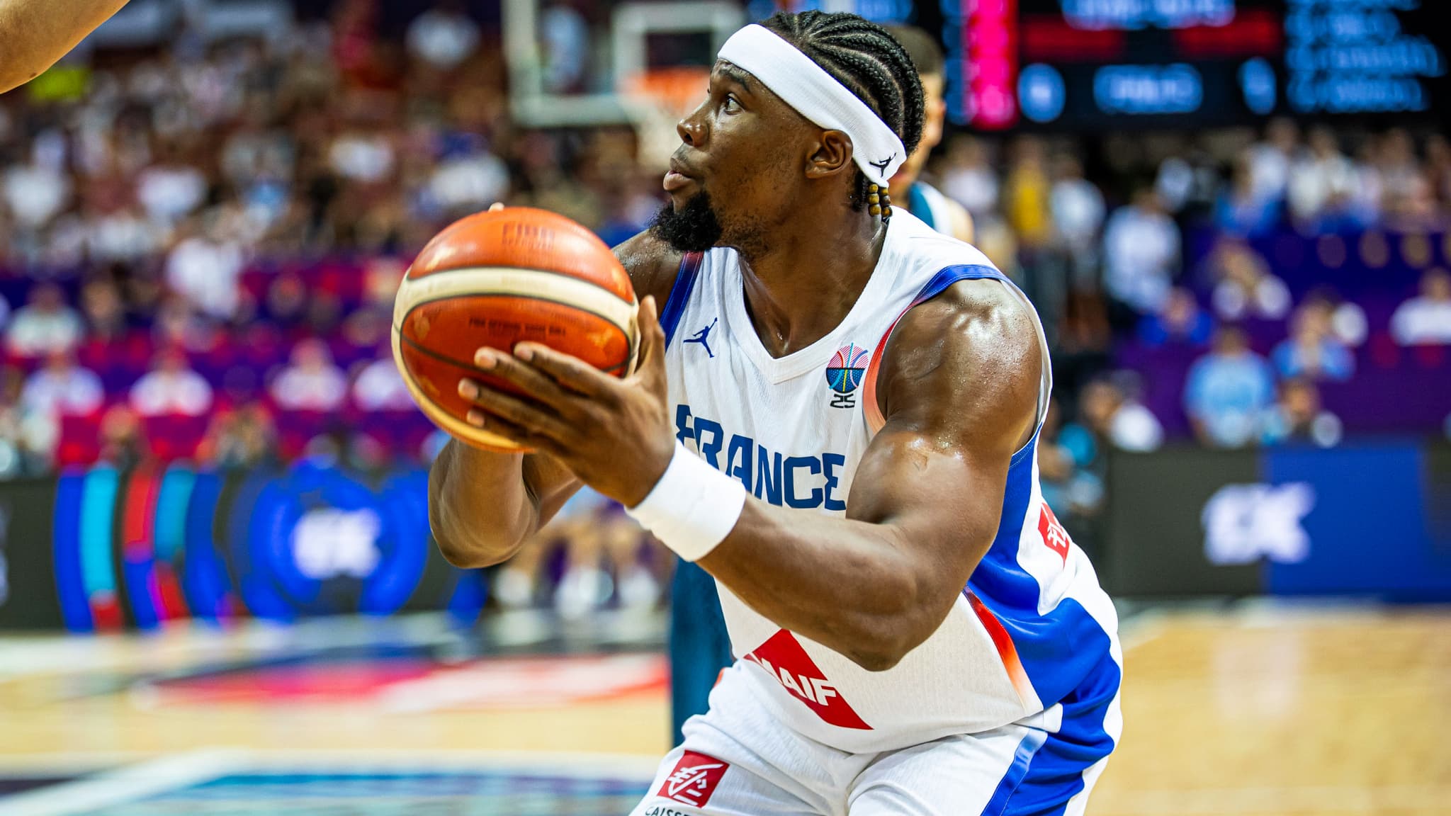 DIRECT. EUROBASKET 2025 : SUIVEZ EN LIVE LE HUITIÈME DE FINALE DE L'ÉQUIPE DE FRANCE CONTRE LA GÉORGIE
