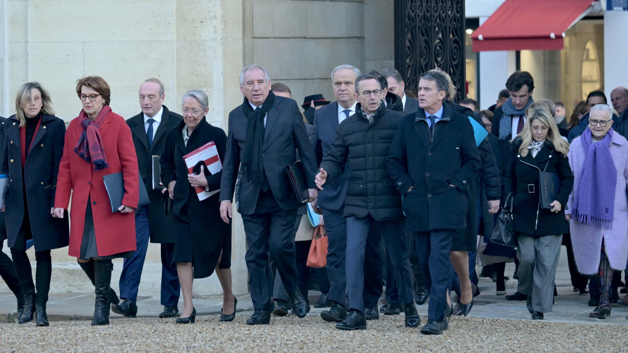 Le nouveau gouvernement arrive à l'Élysée vendredi 3 janvier 2025