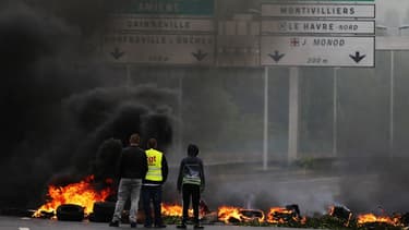 Les blocages devraient se poursuivre dans l'ouest de la France jeudi 19 mai.
