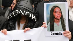 Une marche blanche en hommage à Camélia, lycéenne qui s'est suicidée, en Seine-et-Marne, le 25 janvier 2026
