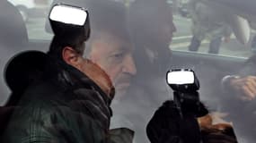 Jean-Noël Guerini lors de son arrivée à la gendarmerie de Marseille, mardi 2 avril 2013.