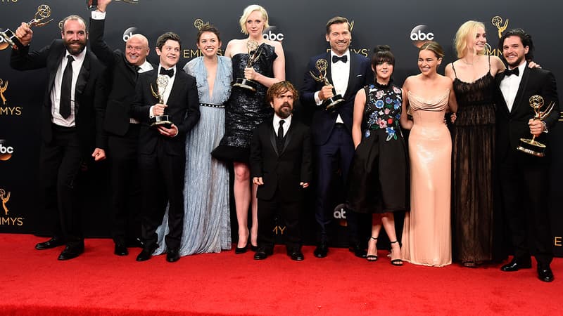 Une partie des acteurs de Game Of Thrones lors des Emmy Awards en septembre 2016
