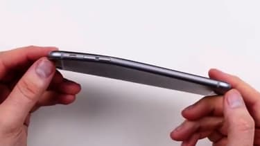 Plusieurs internautes se sont émus mercredi 24 septembre de la fragilité de leur smartphone.