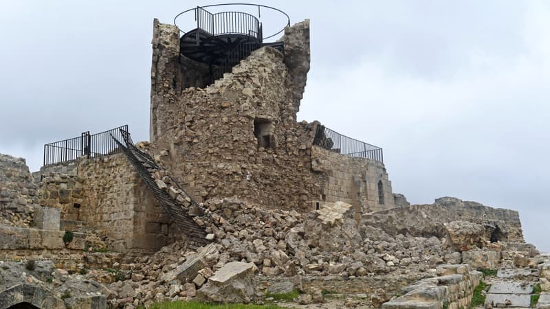 L'ancienne citadelle d'Alep est endommagée suite aux séismes meurtriers qui ont secoué la Syrie le 6 février 2023.