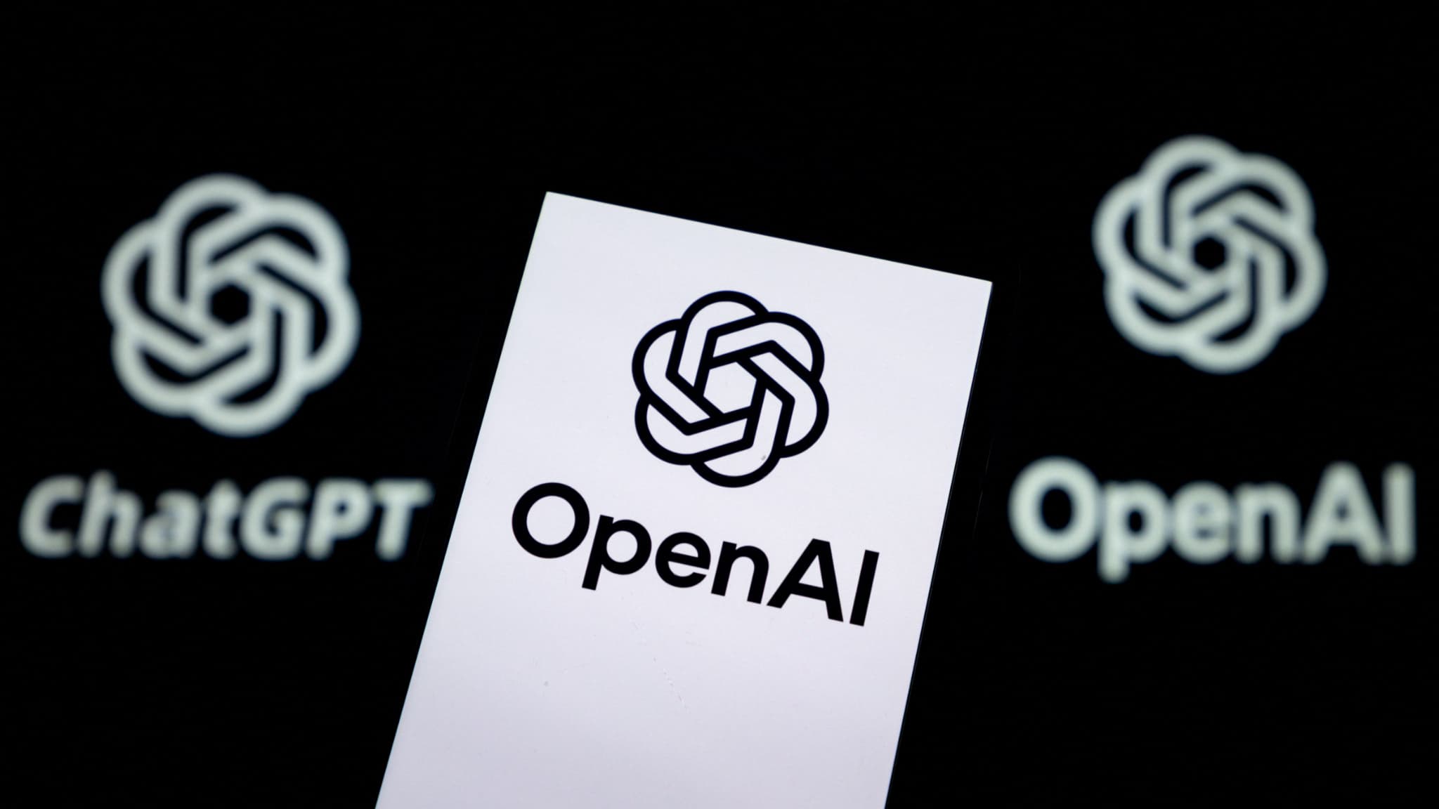 "Leur objectif principal est d'augmenter l'engagement": OpenAI aurait assoupli ses règles sur le suicide quelques semaines avant qu'Adam Raine, 16 ans, ne se tue