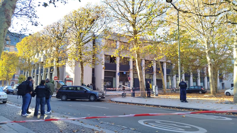 Un distributeur automatique de la Banque Postale braqué à l'explosif à Roubaix