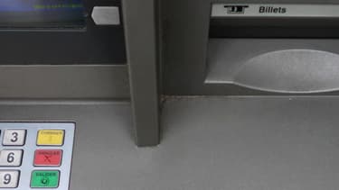 Un distributeur à billets de la Bred Banque populaire a été attaqué mardi matin à Asnières-sur-Seine (photo d'illustration).