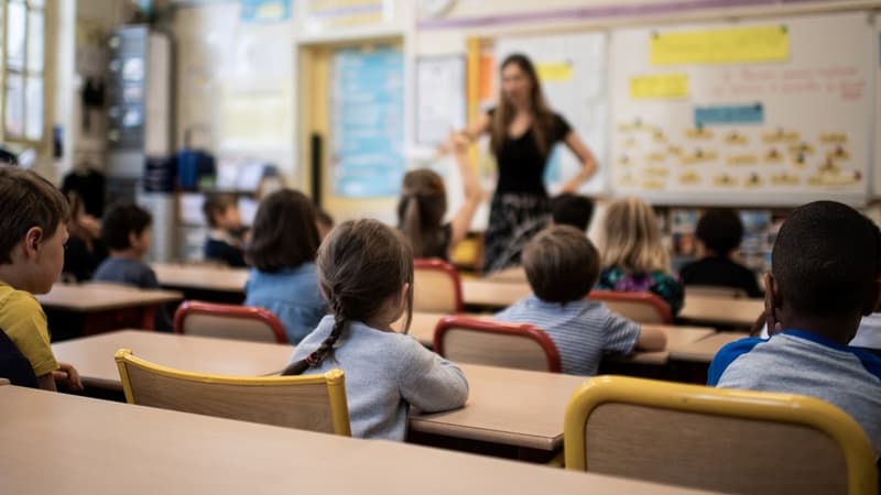 Le tarif horaire de cette allocation est fixé à 20 euros brut, dans la limite d’un plafond de 60 euros par demi-journée et de 120 euros par journée.