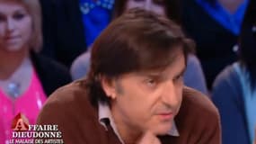 Yvan Attal, sur le plateau du Grand Journal de Canal+, jeudi 9 janvier.