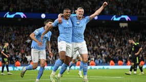 Manuel Akanji avec Erling Haaland lors du match Manchester City-Real Madrid, le 17 mai 2023