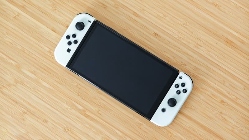 Switch OLED : en stock, la console Nintendo est à prix très avantageux