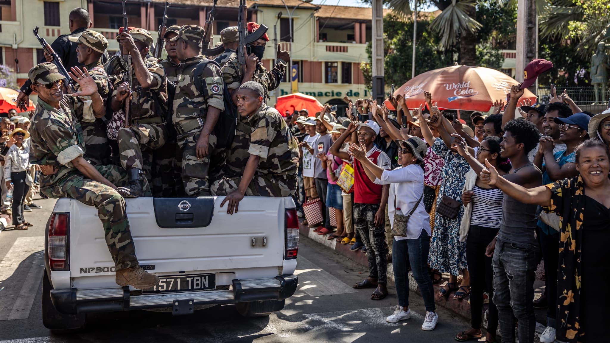 MADAGASCAR: UNE UNITÉ DIT PRENDRE LE CONTRÔLE DE L'ARMÉE, LE PRÉSIDENT DÉNONCE "UNE TENTATIVE DE PRISE DE POUVOIR"