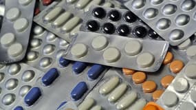 Le Conseil national de l'ordre des pharmaciens a porté plainte contre onze sites internet basés à l'étranger et soupçonnés de vendre des médicaments en ligne sans en avoir reçu l'autorisation, rapporte mercredi Le Parisien-Aujourd'hui en France. /Photo pr