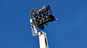 Un manège dans une fête foraine (photo d'illustration).