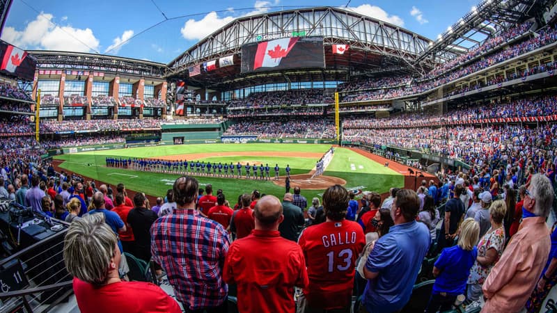 Le sport face au Coronavirus en direct: Un stade plein pour la reprise du baseball