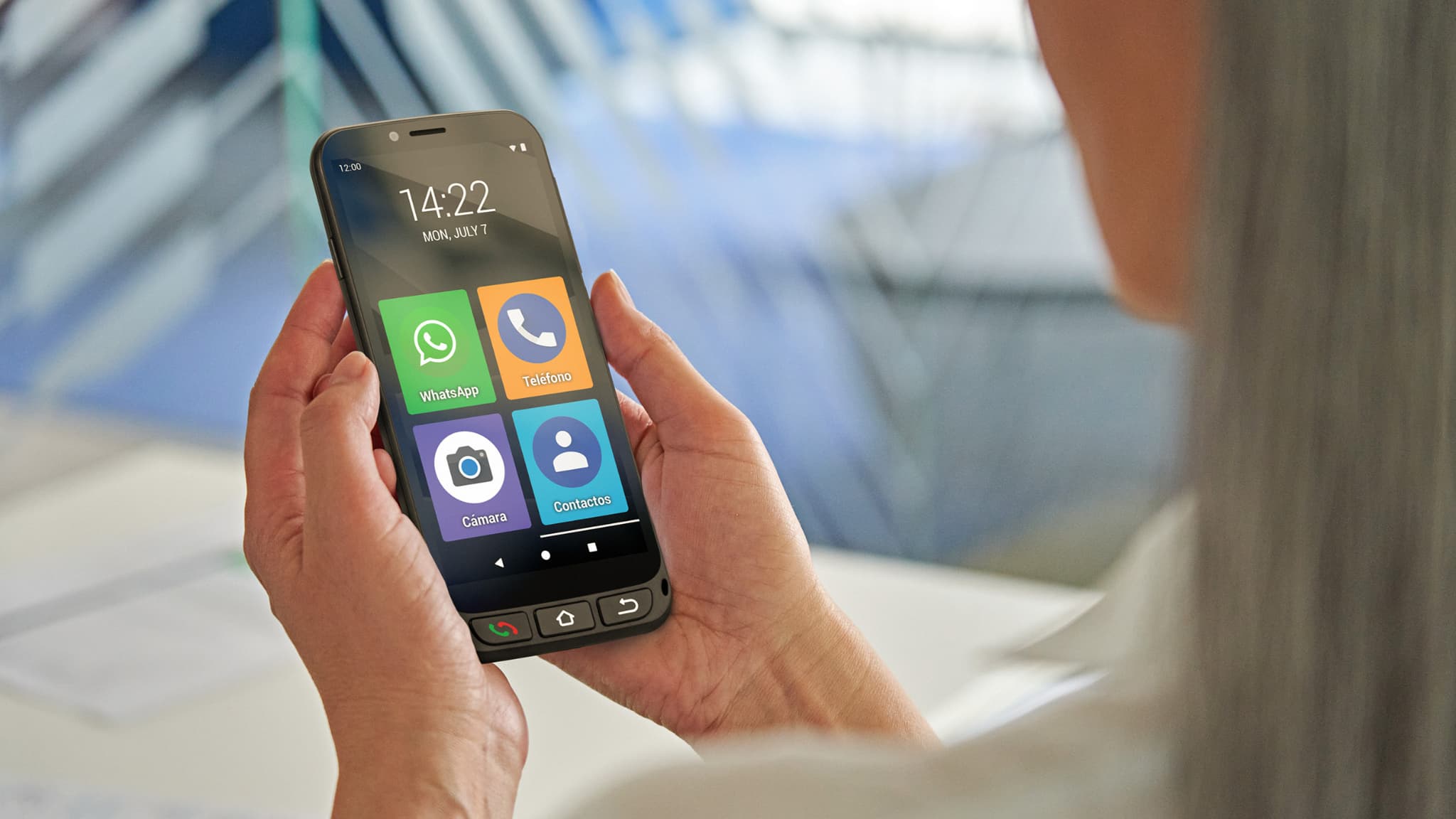 Le Zeus 4G Pro arbore une interface simplifiée